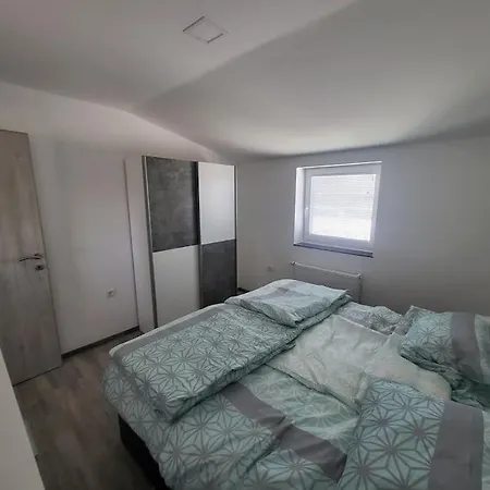 Apartment Jack